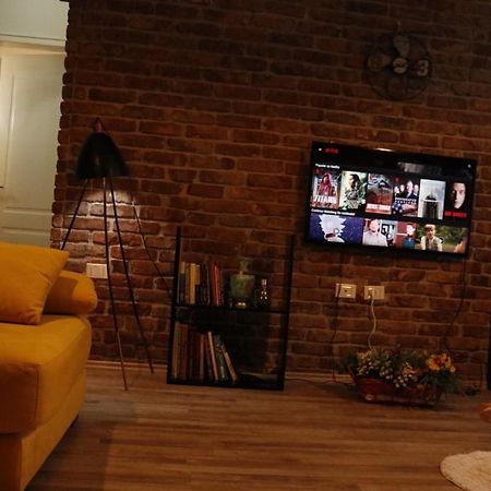 Ultra Apartments 'New Baazar' Тирана Экстерьер фото