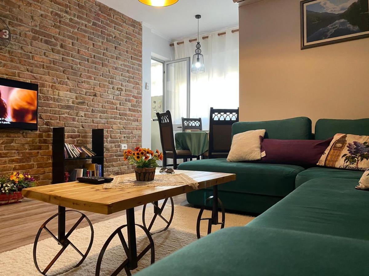 Ultra Apartments 'New Baazar' Тирана Экстерьер фото