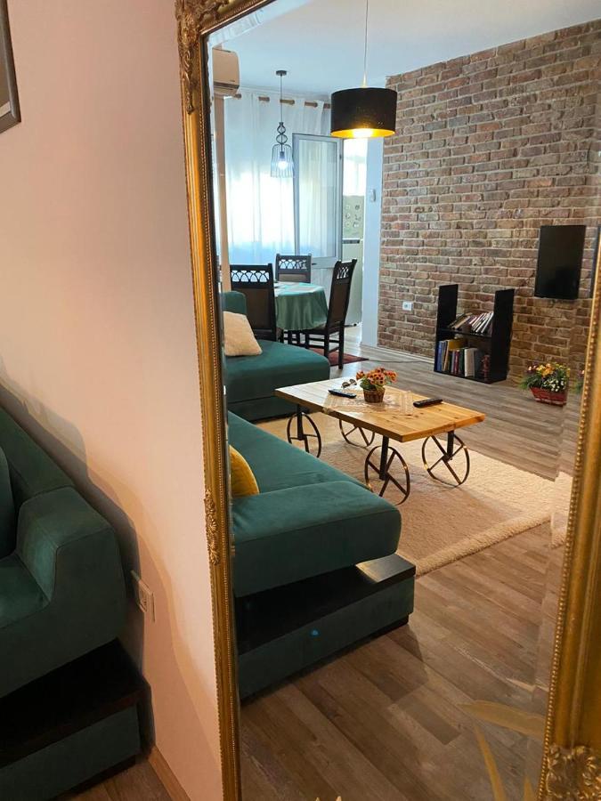 Ultra Apartments 'New Baazar' Тирана Экстерьер фото