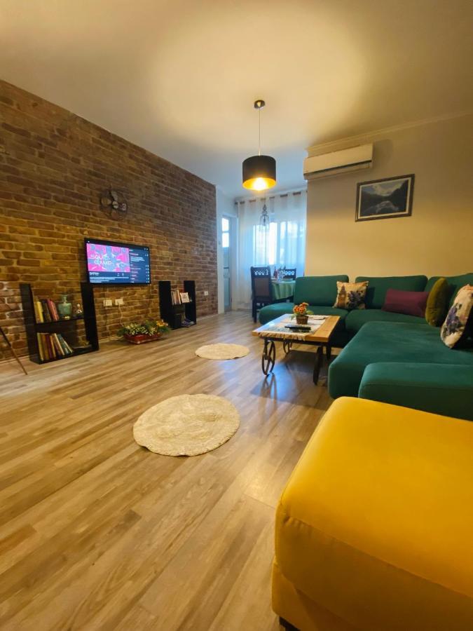 Ultra Apartments 'New Baazar' Тирана Экстерьер фото