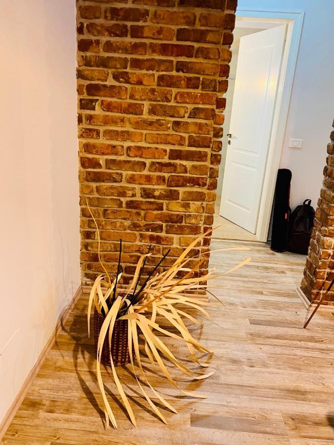 Ultra Apartments 'New Baazar' Тирана Экстерьер фото