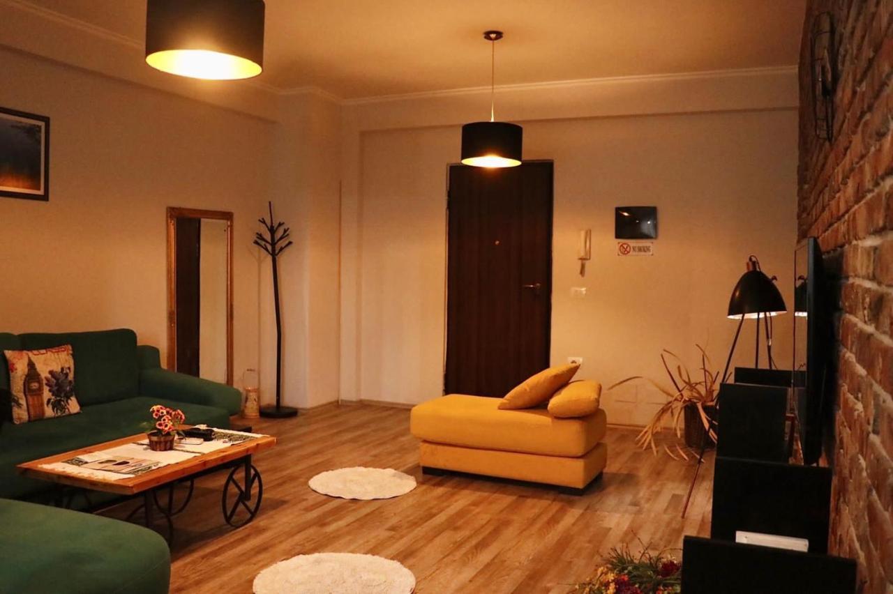 Ultra Apartments 'New Baazar' Тирана Экстерьер фото